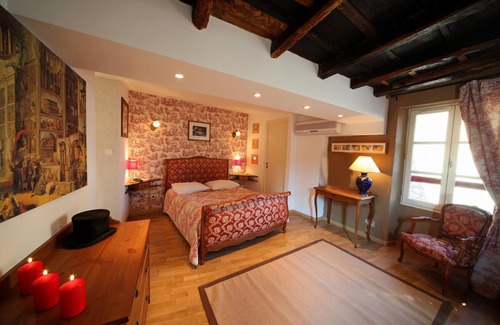 Castres Hotel | Unwind at Hôtel Renaissance: 4-Star Comfort & Pool Access