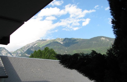 Saint-Jean-de-Maurienne Hotel | Cozy Hôtel Restaurant du Nord: Spa, Dining & Family Fun