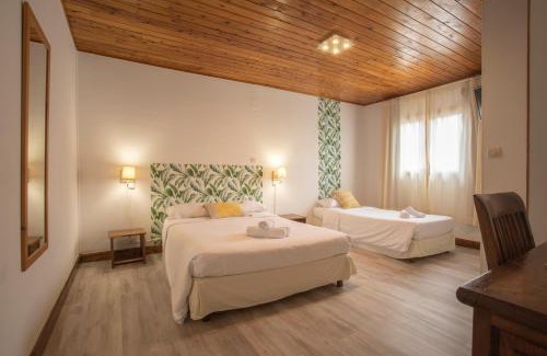 La Plaine-des-Palmistes Hotel | Experience Oceanfront Bliss at Hôtel & Restaurant La Ferme Du Pommeau