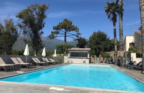 Pietracorbara Hotel | Pet-Friendly Hôtel Restaurant Les Chasseurs with Pool & Hot Tub