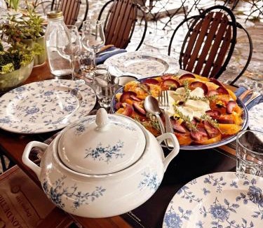 Bourg-Saint-Maurice Hotel | Delightful Stay at Auberge "La Petite Auberge" with Dining
