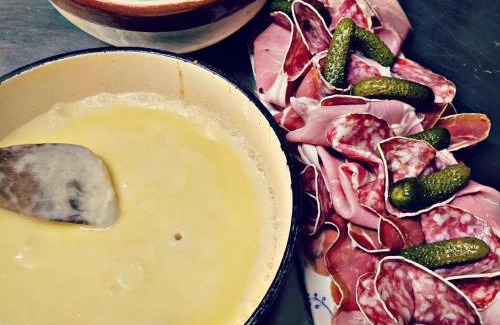 Bourg-Saint-Maurice Hotel | Delightful Stay at Auberge "La Petite Auberge" with Dining