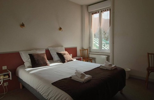 La Bourboule Hotel | Discover Hôtel Restaurant Au Val Doré with Spa & Breakfast