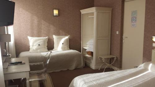 Mansle Hotel | Beau-Rivage Hotel & Restaurant: Pet Friendly with Breakfast