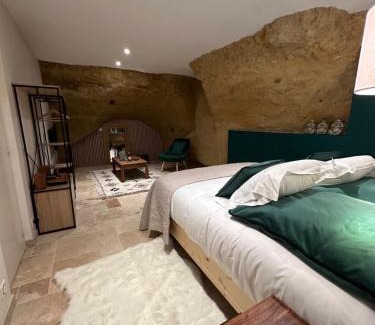 Luynes Hotel | Relax at Le XII de Luynes: Spa & Dining Experience
