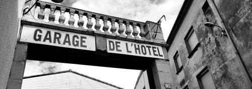 Castelnaudary Hotel | Stay at Hôtel Restaurant de France: Pet Friendly & Family Fun