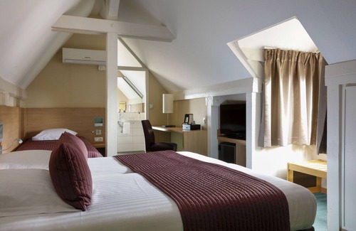 Biesheim Hotel | Experience Comfort at Hostellerie Groff Aux Deux Clefs
