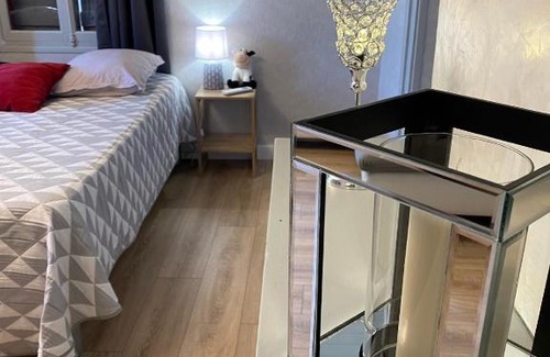 Bioule Hotel | Pet-Friendly Hôtel Restaurant l'Escale chez Mimi Awaits You