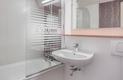 Tregueux Hotel | Inviting Hôtel Restaurant L’Eskemm in St Brieuc-Trégueux