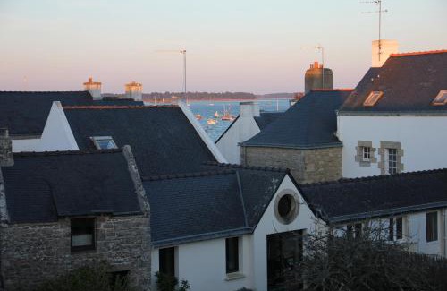 Locmariaquer Hotel | Discover Hôtel Restaurant La Voile - Le Dock'er Today!