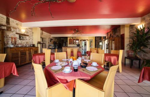 Causse-et-Diege Hotel | Cozy Hôtel Restaurant Le Mûrier de Viels - Grand Figeac