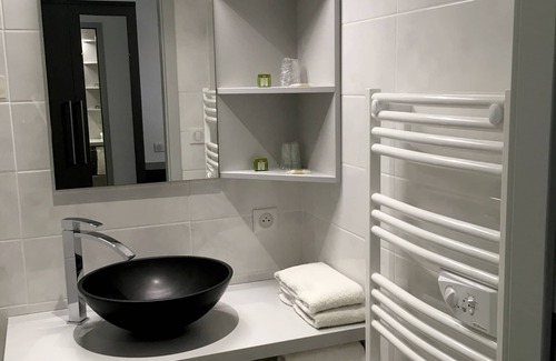 Mesnil Sous Les Cotes Hotel | Experience Comfort at Hôtel-Restaurant Le Régal, Rated 9.4/10