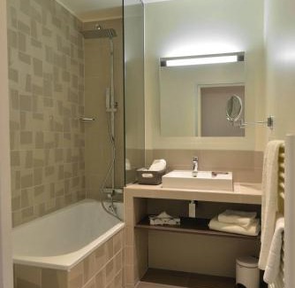 Dizy Hotel | Discover Les Grains d'Argent Dizy - Epernay with Top Amenities