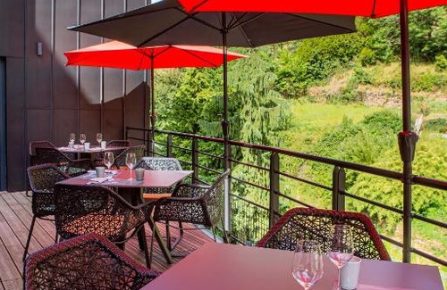Chaudes-Aigues Hotel | Discover Hôtel & Restaurant Sodade: Pet Friendly Retreat