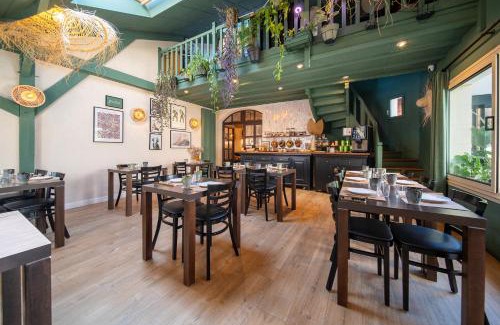 Chinon Hotel | Hôtel Rive Sud: Family-Friendly Stay with Top Amenities
