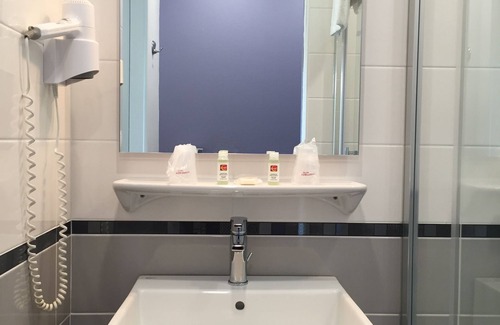Auch Hotel | Hôtel Robinson: Guest Rated 9.2 with Spa & Breakfast