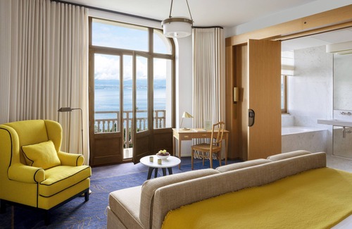 Evian-les-Bains Hotel | Experience Elegance at Hôtel Royal - 5 Star Retreat