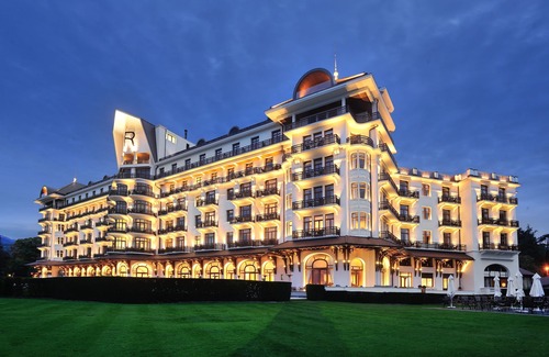 Evian-les-Bains Hotel | Experience Elegance at Hôtel Royal - 5 Star Retreat