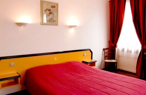 Cour-Cheverny Hotel | Guest Rated Hôtel Saint Hubert: Family-Friendly & Accessible