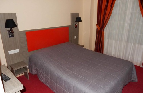 Cour-Cheverny Hotel | Guest Rated Hôtel Saint Hubert: Family-Friendly & Accessible