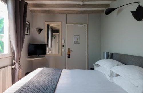 Quartier de la Folie-Mericourt Hotel | Discover Hôtel Saint Martin Bastille - Family-Friendly Retreat