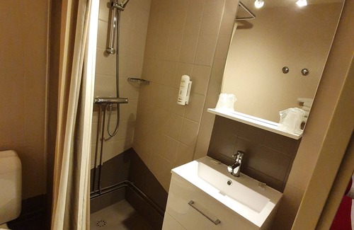 Cluny Hotel | Discover Hôtel Saint-Odilon: Family-Friendly & Rated 9/10