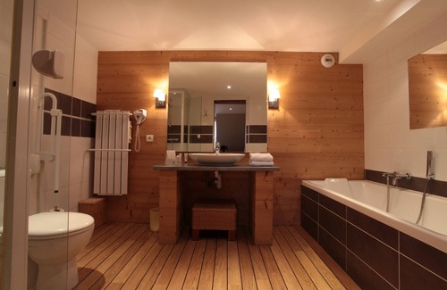 Pontarlier Hotel | Discover Hôtel Saint-Pierre: Guest Rated 8.6 with Great Amenities
