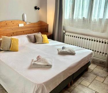 Jausiers Hotel | Explore Comfort at Hôtel Sans Souci - Child-Friendly Retreat