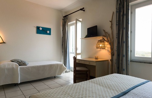 Sant' Andrea Hotel | Discover Hôtel Sant'Andrea: Spa, Dining & Family-Friendly
