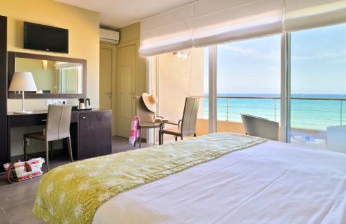 Algajola Hotel | Experience Hôtel Serenada: Beachfront Bliss & Top Amenities