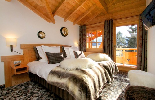 Les Deux Alpes Hotel | Relax at Hôtel & Spa - Châlet Mounier: Guest Rated 9.4/10