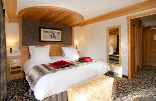 Les Deux Alpes Hotel | Relax at Hôtel & Spa - Châlet Mounier: Guest Rated 9.4/10