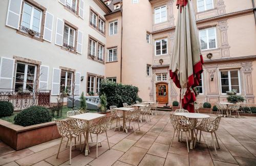 Petite-France Hotel | Elegant Hôtel & Spa Le Bouclier D'or with Ocean Views