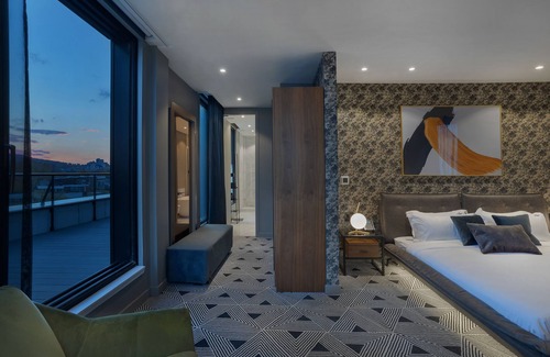 Latin Quarter Hotel | Elegant Hôtel St-Thomas: Eco-Friendly Stay with Spa & Dining