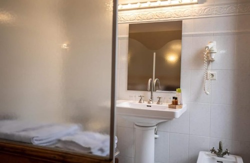 Cahors Hotel | Hôtel Terminus: Guest Rated 9/10 with Spa & Restaurant