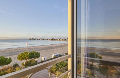 La Baule-Escoublac Hotel | Relax at Hôtel Vacances Bleues Villa Caroline with Ocean Views