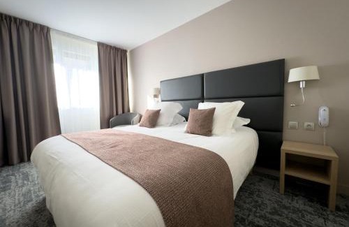 Briancon Hotel | Guest Favorite: Hôtel Vauban Briançon with Dining & Family Amenities
