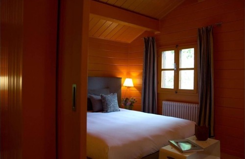 Villair-Amerique Hotel | Guest Rated Hôtel Village with Breakfast & Child Friendly Perks