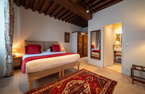 Faubourg Sud Hotel | Elegant Hôtel Wilson: Guest Rated 8.6 with Family-Friendly Amenities