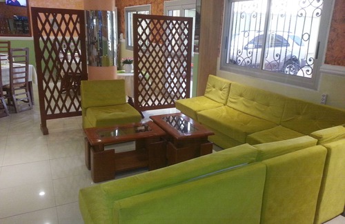 Bonapriso Hotel | Budget-Friendly Hôtel - Y with Restaurant & Breakfast Options