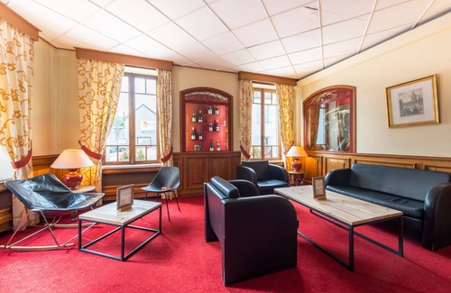 Mercurey Hotel | Discover Hôtellerie du Val d'Or: Family-Friendly Comfort