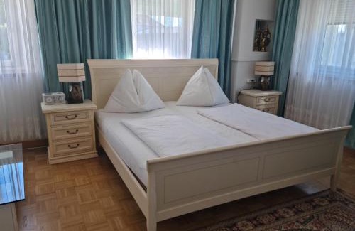Attnang-Puchheim Hotel | Discover Höckner Plaza Hotel: Pet-Friendly with Breakfast