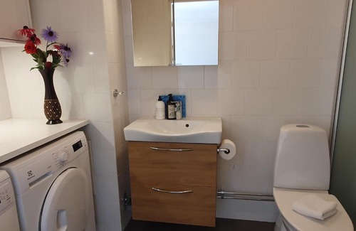 Upplands Vasby Municipality Apartment | Ideal Family Retreat at Högst up - Child Friendly Comfort