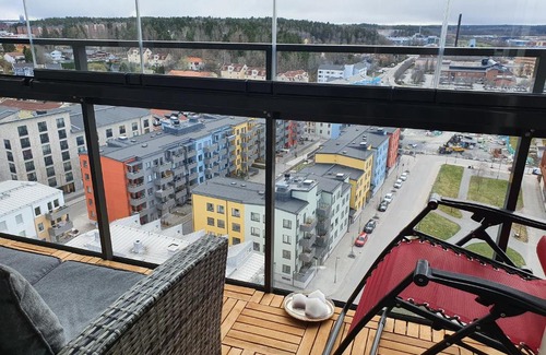 Upplands Vasby Municipality Apartment | Ideal Family Retreat at Högst up - Child Friendly Comfort