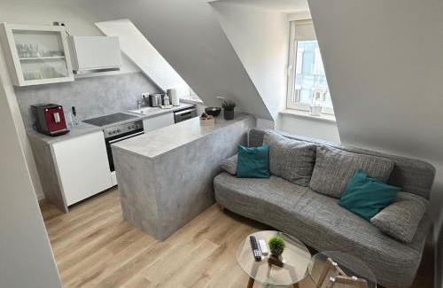 Mitte Apartment | Modern Retreat with 24/7 Self Check-In & Family Friendly