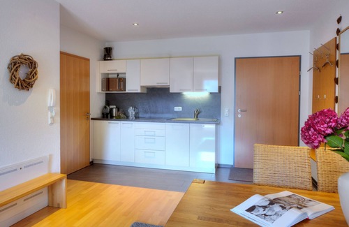 Damuels Apartment | Scenic Hölderle Damüls: Family-Friendly, Mountain Views Await!