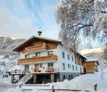 Russbach am Pass Gschuett Apartment | Oceanfront Höllhof Dachstein West: Rated 9.7/10 by Guests
