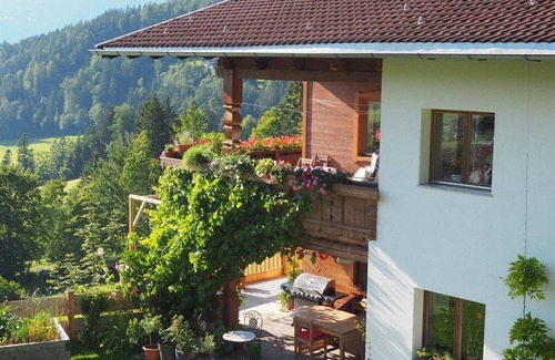 Brandenberg Cottage | Family-Friendly Getaway at Hübner Monika Ferienwohnung