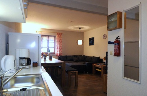 Traitsching Apartment | Cozy Loft Apartment for 1-2 Guests with Kitchen Access