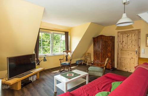 Kloster Apartment | Hügelhus: Beachfront Retreat with Ocean Views & Family Fun